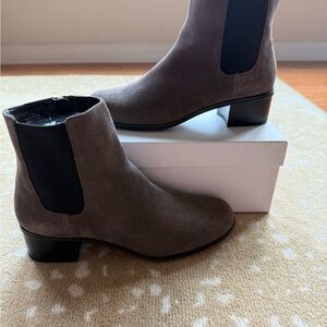 Bandolino Chelsea Ankle Boots